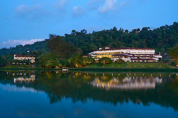 <?$hotel->title?> Photo